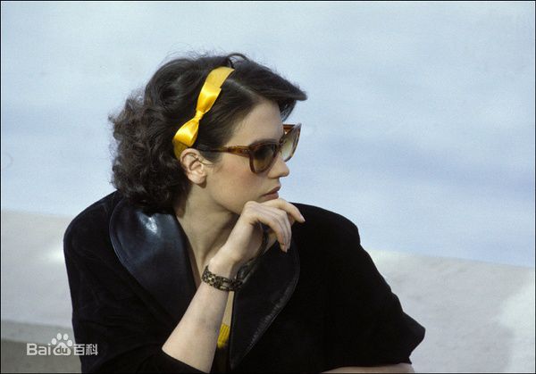 伊莎贝尔·雅斯敏·阿佳妮(Isabelle Yaine Adjani)剧照