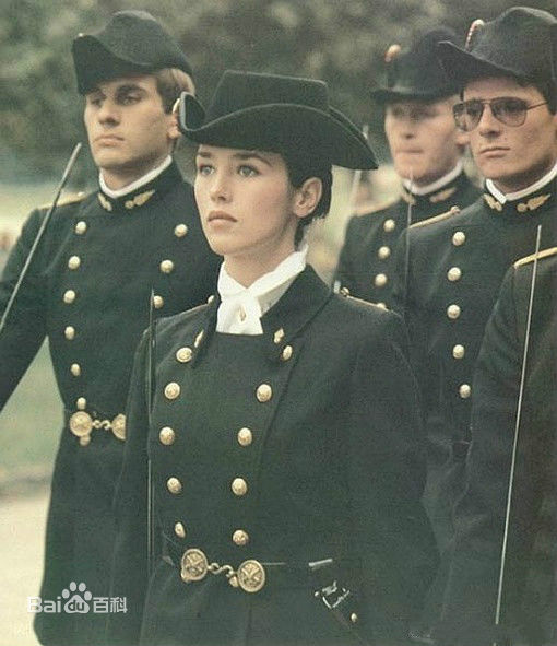 伊莎贝尔·雅斯敏·阿佳妮(Isabelle Yaine Adjani)剧照