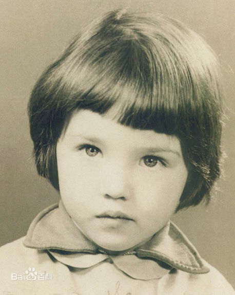 最优质伊莎贝尔·雅斯敏·阿佳妮(Isabelle Yaine Adjani)生活照