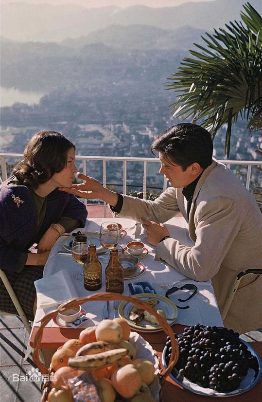 罗密·施奈德(Romy Schneider)与阿兰·德龙前后照片