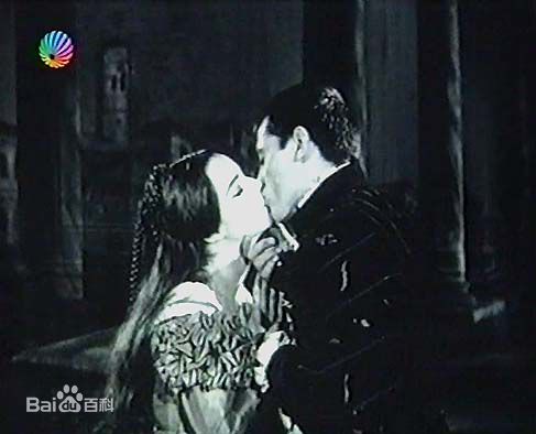 罗密·施奈德(Romy Schneider)与阿兰·德龙前后照片