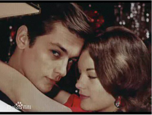 罗密·施奈德(Romy Schneider)与阿兰·德龙前后照片