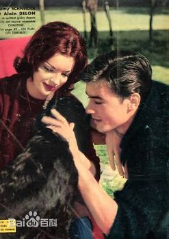 罗密·施奈德(Romy Schneider)与阿兰·德龙前后照片