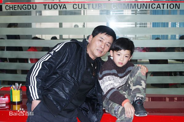 曲国强精彩图册