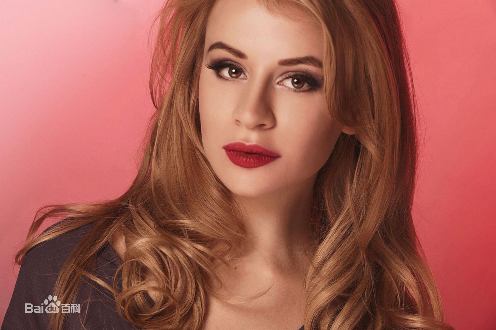 梦丽(Maria Makarenko)红毯照片图片图册