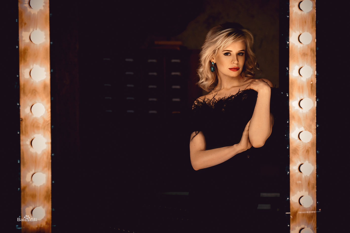 梦丽(Maria Makarenko)最新壁纸