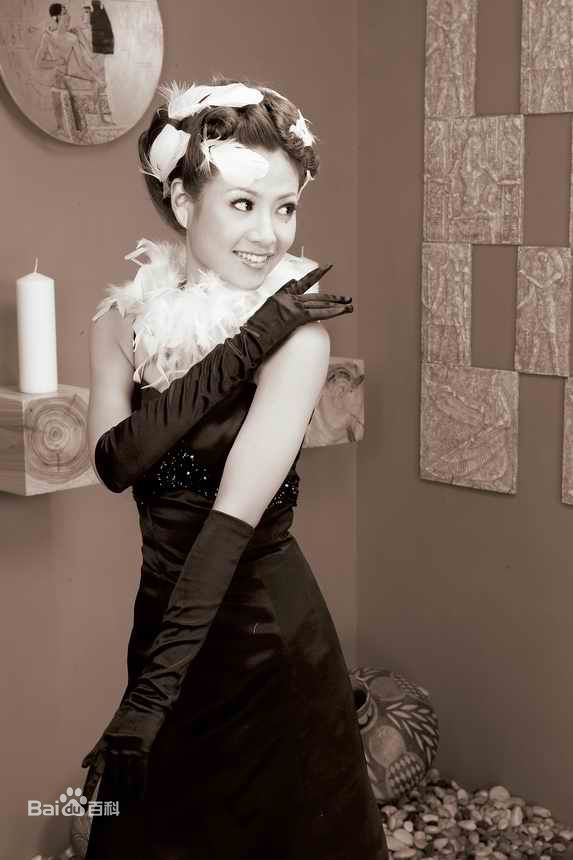 沈丽君(MIKI)生活照图片图册