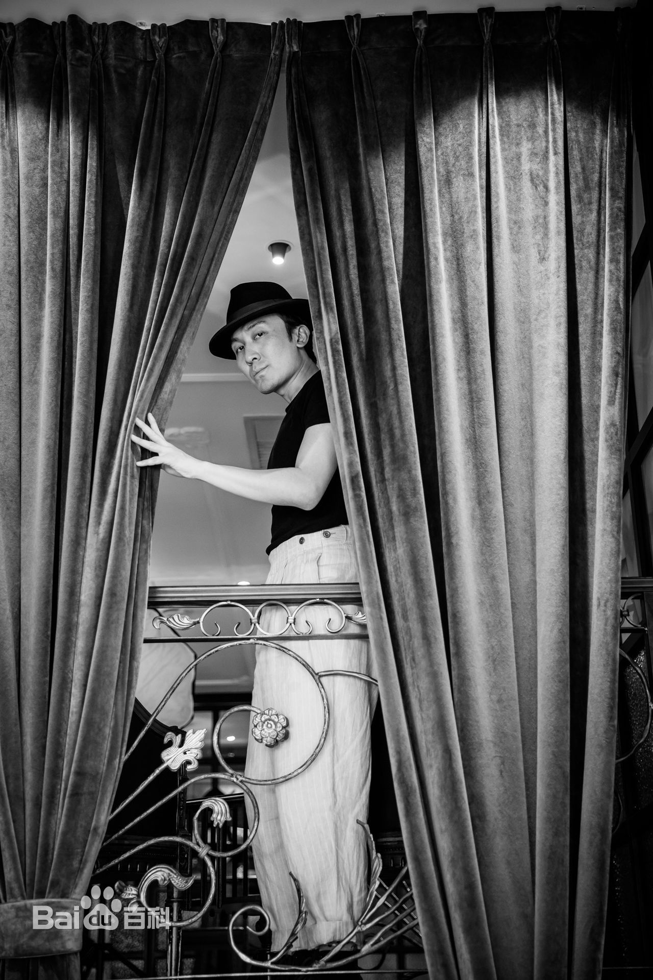 赵煊概述图册生活照