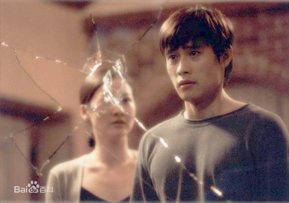 李美妍(/Lee Mi Yeon)在《中毒》中的