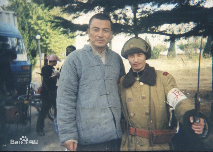 韩喜(老E)与本山传媒副总裁著名演员刘流生活照