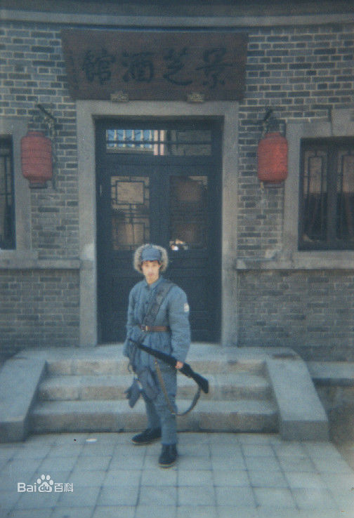 韩喜(老E)与本山传媒副总裁著名演员刘流生活照