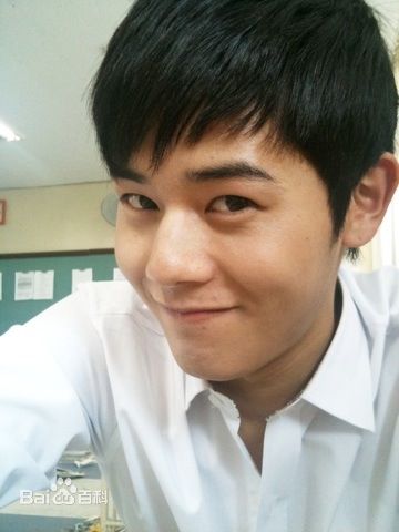 金桐俊(，Kim Dong Jun)照生活照相册