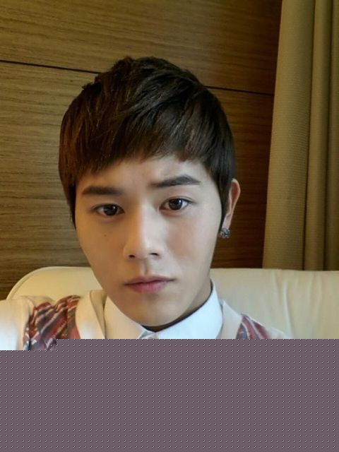 金桐俊(，Kim Dong Jun)照生活照相册