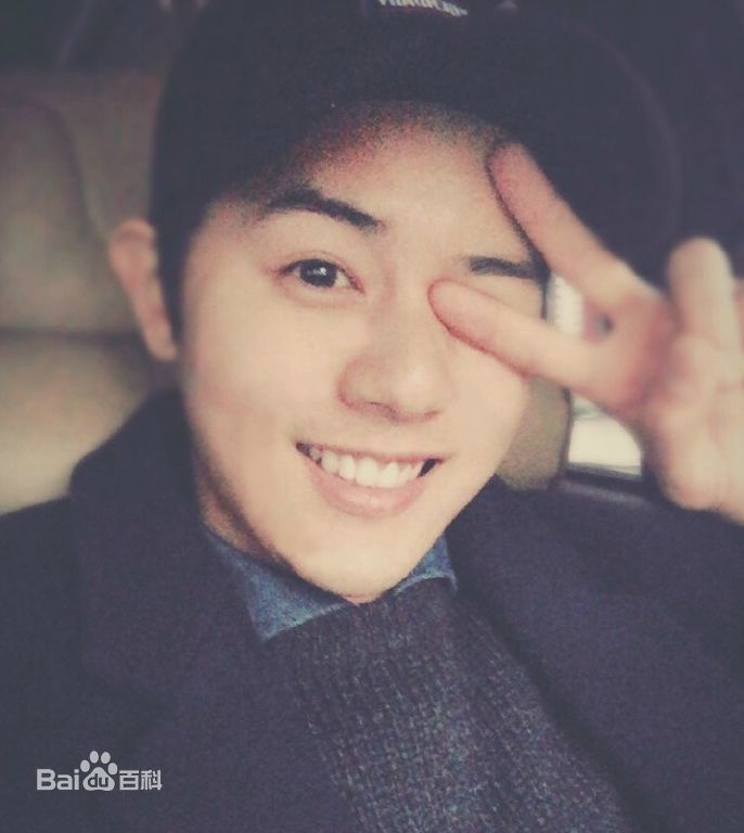 金桐俊(，Kim Dong Jun)照生活照相册