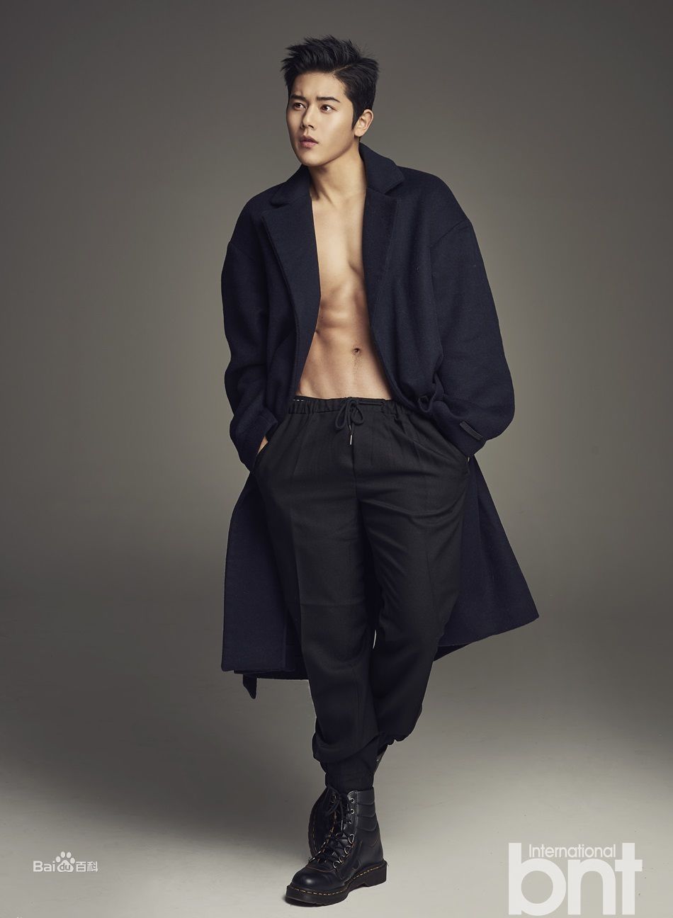 金桐俊(，Kim Dong Jun)肌肉图图片图集