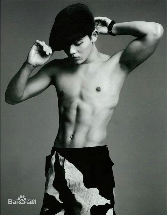 金桐俊(，Kim Dong Jun)肌肉图图片图集