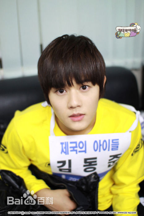 金桐俊(，Kim Dong Jun)2011年图片生活照相册