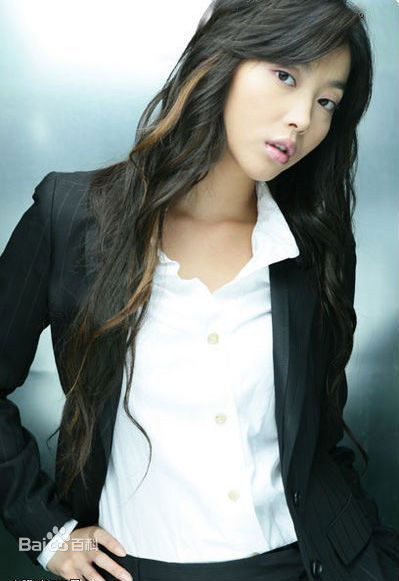 吴允儿( Oh Yoon Ah)生活照前后照片