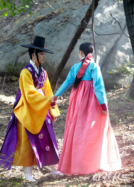 延宇振(Woo Jin Yeon 、ヨン·ウジン)阿娘使道传素颜照壁纸