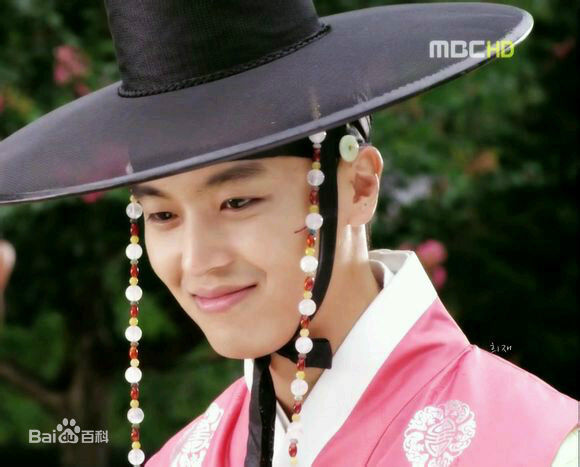 延宇振(Woo Jin Yeon 、ヨン·ウジン)阿娘使道传素颜照壁纸