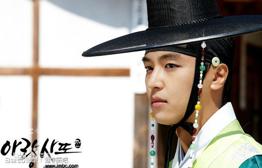 延宇振(Woo Jin Yeon 、ヨン·ウジン)阿娘使道传素颜照壁纸