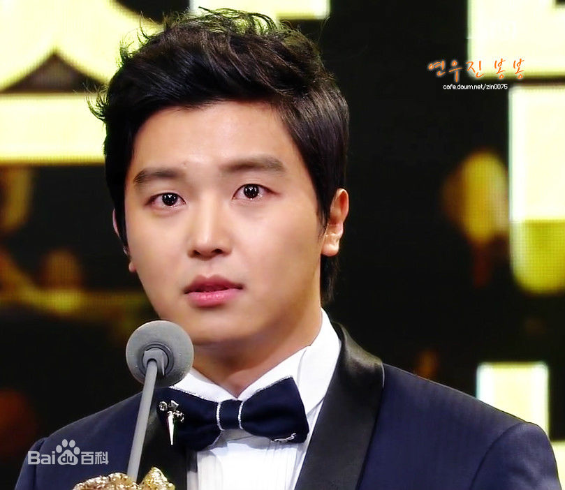延宇振(Woo Jin Yeon 、ヨン·ウジン)KBS演技大赏优秀演技奖性感图片图集