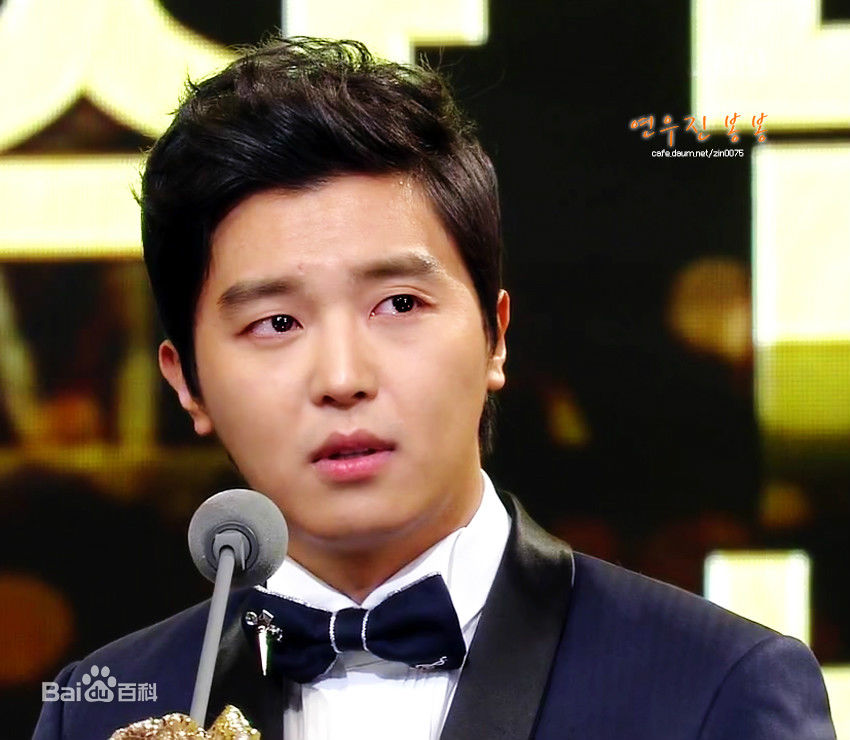 延宇振(Woo Jin Yeon 、ヨン·ウジン)KBS演技大赏优秀演技奖性感图片图集