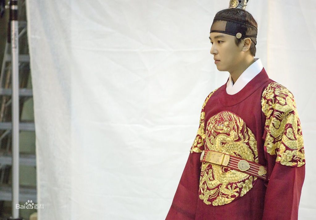 延宇振(Woo Jin Yeon 、ヨン·ウジン)七日的王妃生活照相册