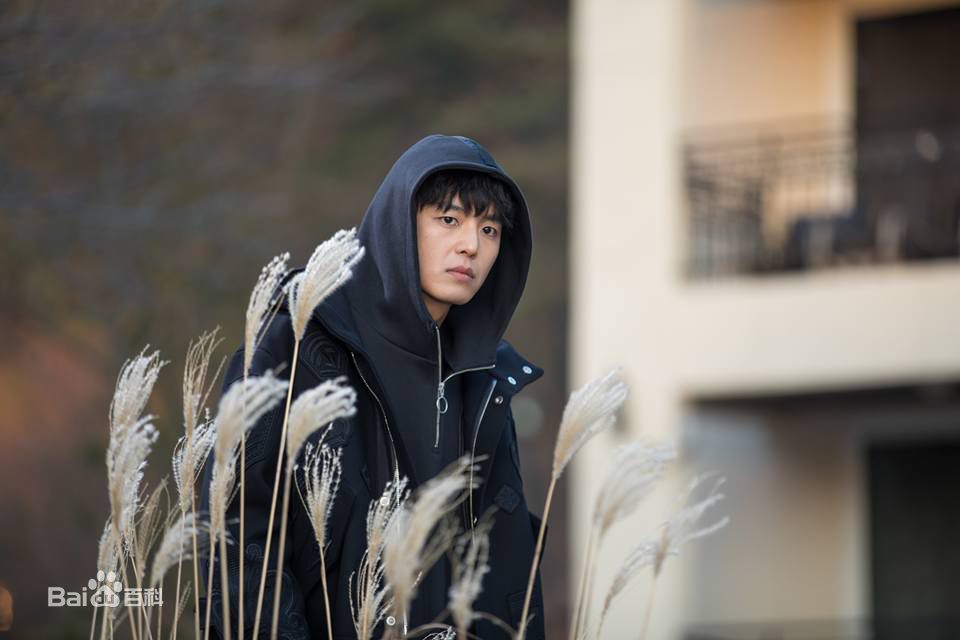 延宇振(Woo Jin Yeon 、ヨン·ウジン)内向的老板壁纸壁纸