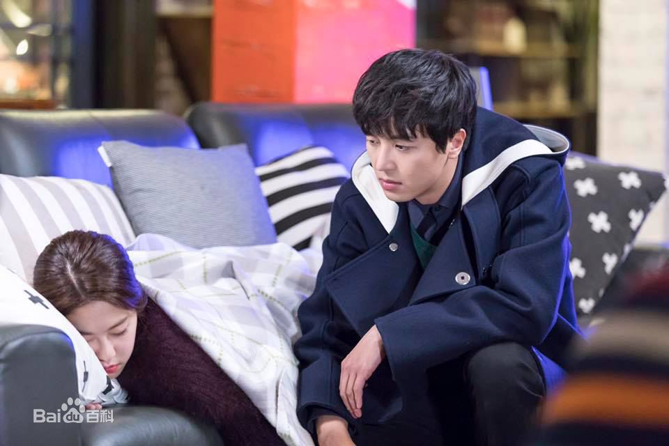 延宇振(Woo Jin Yeon 、ヨン·ウジン)内向的老板壁纸壁纸