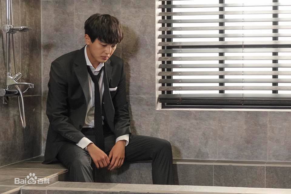 延宇振(Woo Jin Yeon 、ヨン·ウジン)内向的老板壁纸壁纸