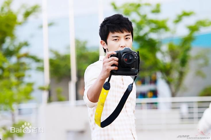 延宇振(Woo Jin Yeon 、ヨン·ウジン)Secret Love素颜照壁纸