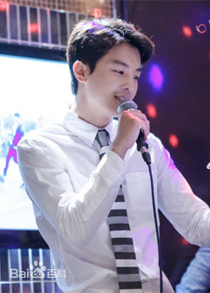 延宇振(Woo Jin Yeon 、ヨン·ウジン)离婚律师恋爱中素颜照相册