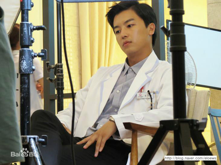 延宇振(Woo Jin Yeon 、ヨン·ウジン)不要恋爱要结婚性感图片壁纸