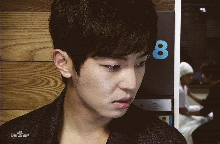 延宇振(Woo Jin Yeon 、ヨン·ウジン)当男人恋爱时生活照