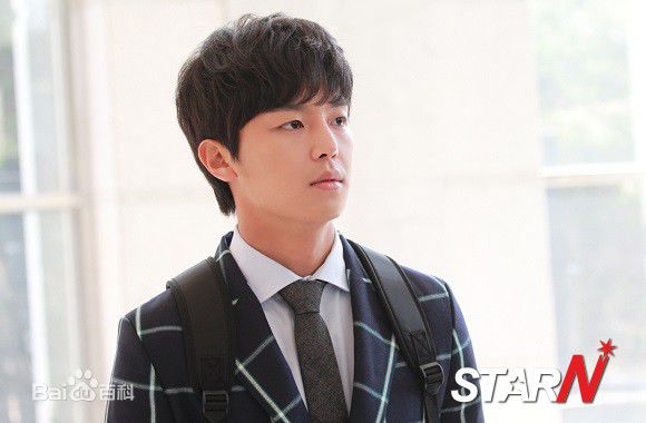 延宇振(Woo Jin Yeon 、ヨン·ウジン)当男人恋爱时生活照