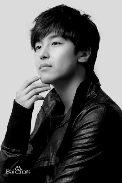 延宇振(Woo Jin Yeon 、ヨン·ウジン)普通的恋爱壁纸壁纸