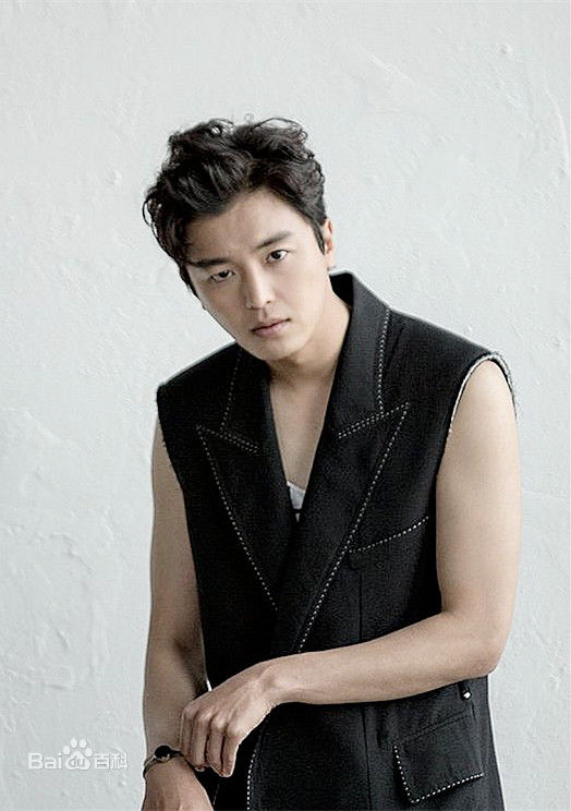 高清延宇振(Woo Jin Yeon 、ヨン·ウジン)性感图片