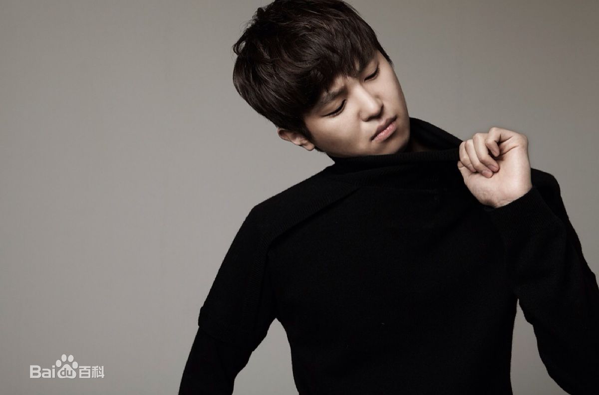 高清延宇振(Woo Jin Yeon 、ヨン·ウジン)性感图片