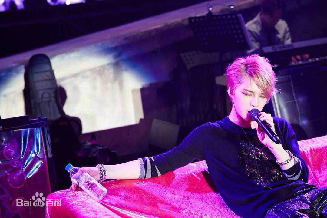 金在中(キム ジェジュン、Kim Jae Joong、Kim Jae Jung、JeJung、J-JUN)2013年演唱会素颜照壁纸