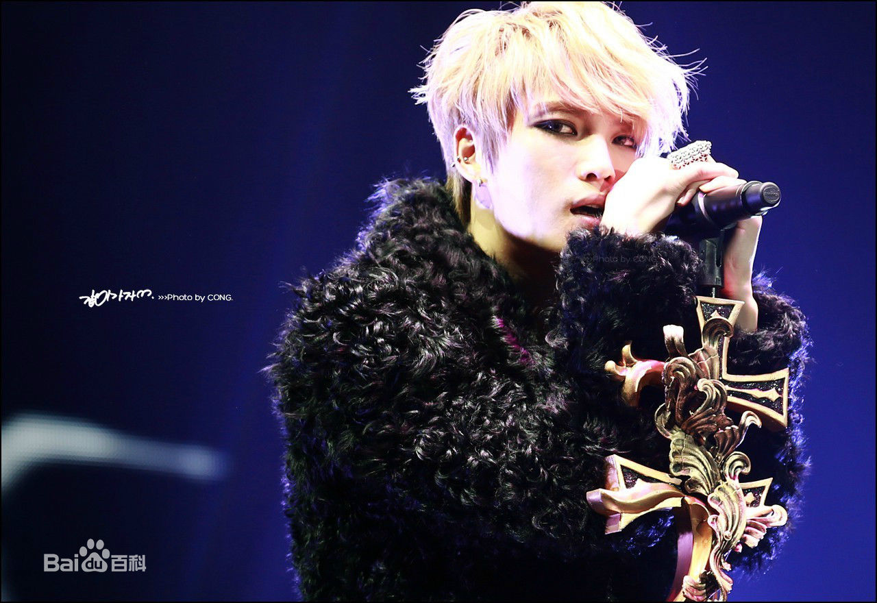 金在中(キム ジェジュン、Kim Jae Joong、Kim Jae Jung、JeJung、J-JUN)2013年演唱会素颜照壁纸