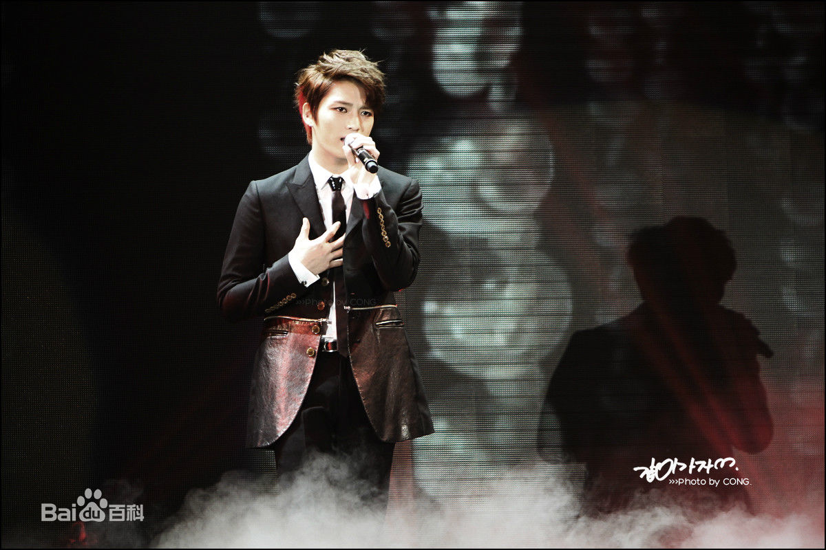 金在中(キム ジェジュン、Kim Jae Joong、Kim Jae Jung、JeJung、J-JUN)2012年演唱会生活照相册