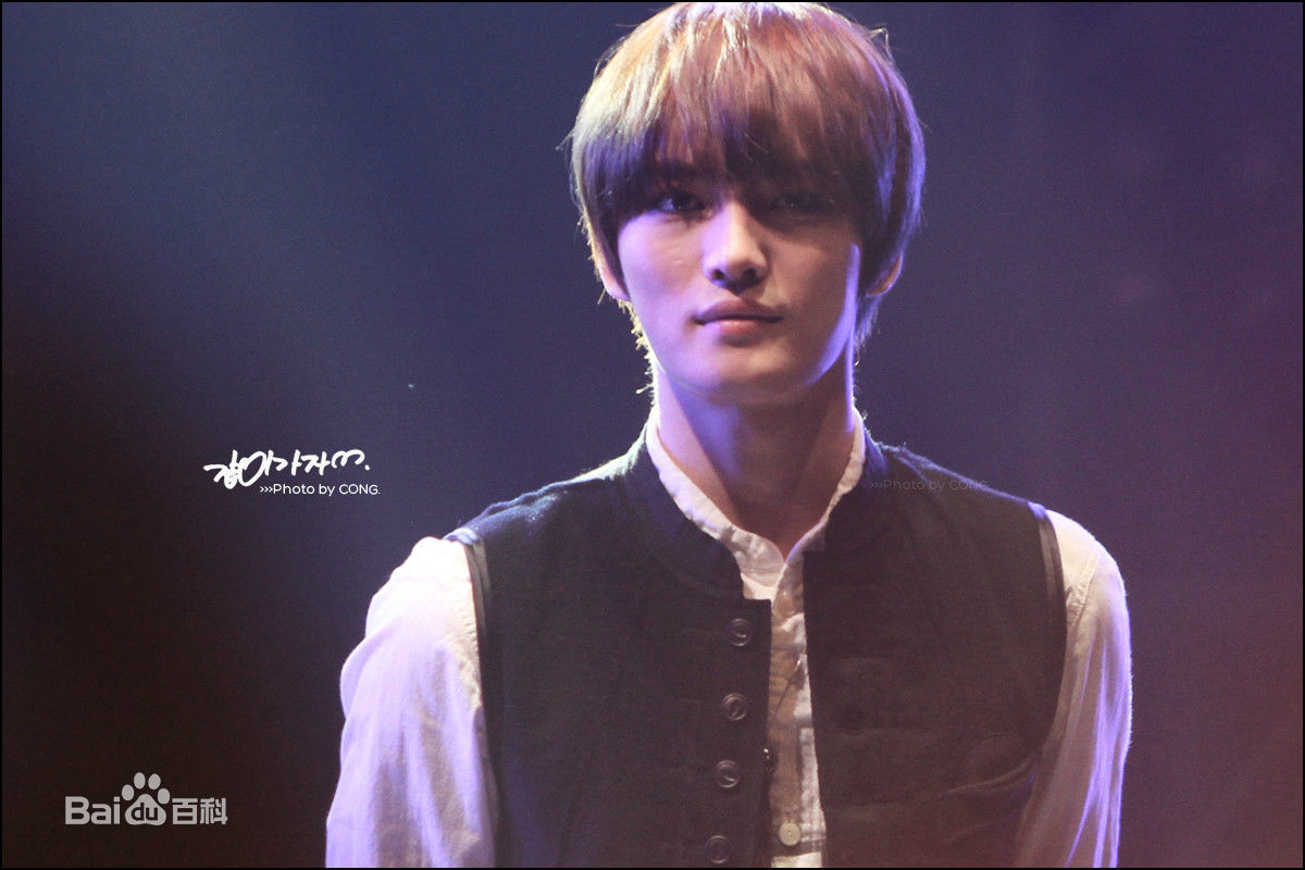 金在中(キム ジェジュン、Kim Jae Joong、Kim Jae Jung、JeJung、JJUN)2012年演唱会生活照金在中(キム