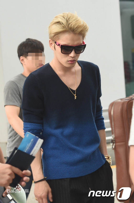 金在中(キム ジェジュン、Kim Jae Joong、Kim Jae Jung、JeJung、J-JUN)机场生活照相册