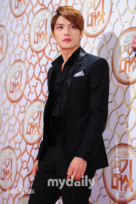 金在中(キム ジェジュン、Kim Jae Joong、Kim Jae Jung、JeJung、J-JUN)111231S演技大赏性感图片图集