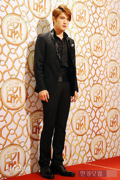 金在中(キム ジェジュン、Kim Jae Joong、Kim Jae Jung、JeJung、J-JUN)111231S演技大赏性感图片图集