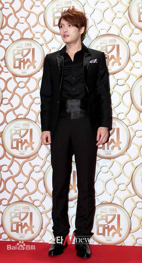 金在中(キム ジェジュン、Kim Jae Joong、Kim Jae Jung、JeJung、J-JUN)111231S演技大赏性感图片图集