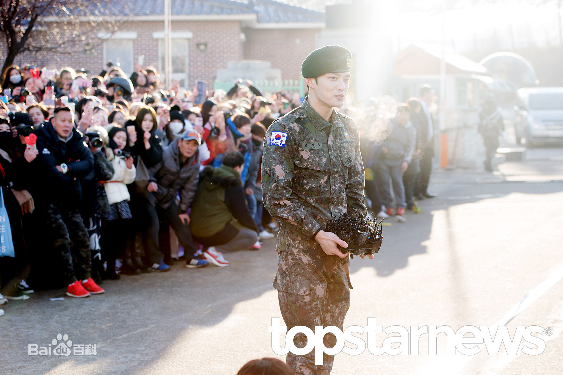 金在中(キム ジェジュン、Kim Jae Joong、Kim Jae Jung、JeJung、J-JUN)161230正式退伍仪式图片图集