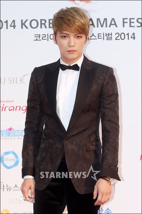 金在中(キム ジェジュン、Kim Jae Joong、Kim Jae Jung、JeJung、J-JUN)141001第七届韩国电视剧节前后照片