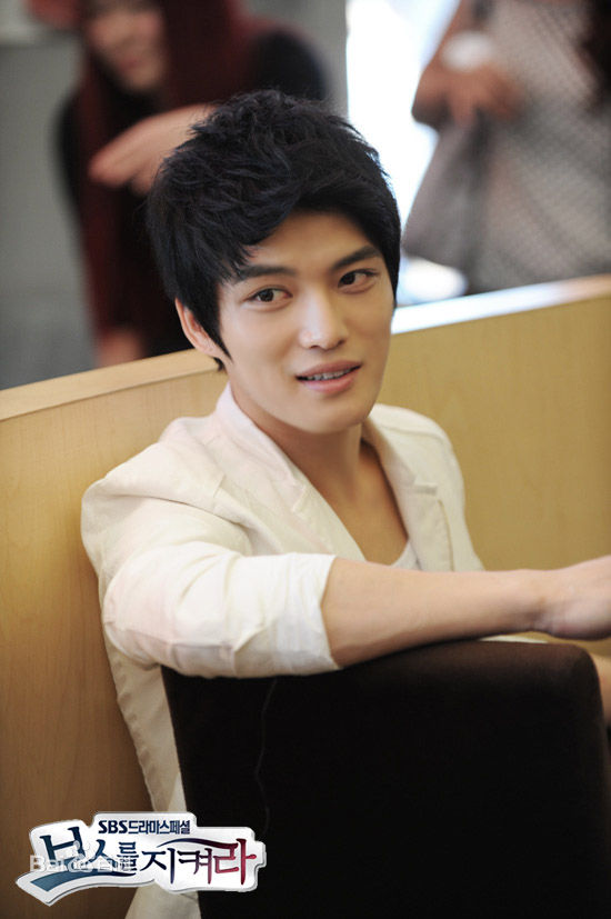 最新金在中(キム ジェジュン、Kim Jae Joong、Kim Jae Jung、JeJung、J-JUN)在《守护BOSS》饰车武元中的壁纸